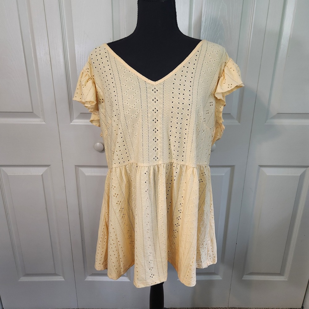BloomChic Yellow Eyelet Ruffle Sleeve Top Tie Back Peplum Top Plus 18-20 NEW